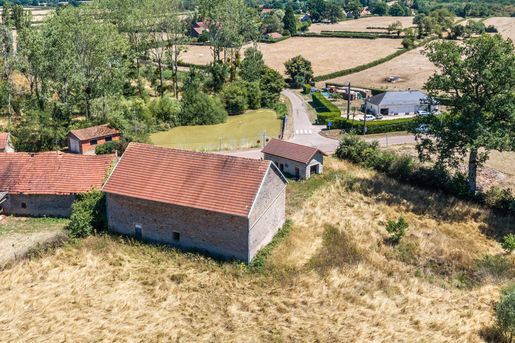 Maison 307 m² · à Maligny · 307 m² · 84 900 €