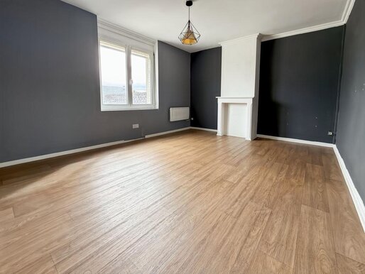 Immeuble 3 pièces 218 m² · à Cappelle-la-Grande · 218 m² · 220 500 €