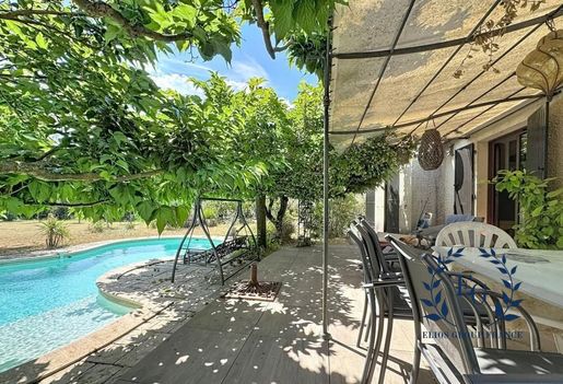 Maison 5 pièces 100 m² · à Saint-Maximin-la-Sainte-Baume · 100 m² · 420 000 €