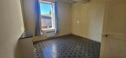 Maison 2 pièces 422 m² · à Capestang · 422 m² · 170 000 €