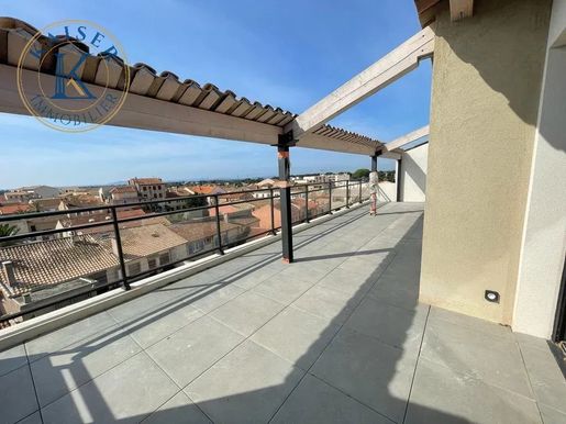 Appartement 5 pièces 130 m² · à La Londe-les-Maures · 130 m² · 890 000 €