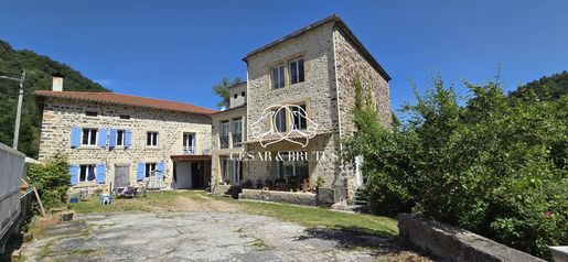 Maison 11 pièces 343 m² · à Saint-Vincent · 343 m² · 273 750 €