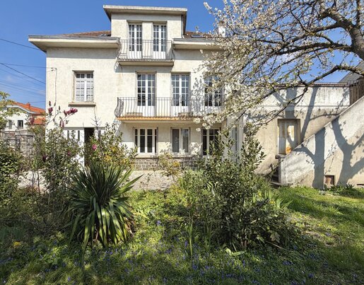 Maison 12 pièces 226 m² · à Clermont-Ferrand · 226 m² · 315 000 €