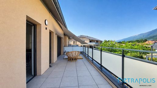Appartement 5 pièces 131 m² · à Crozet · 131 m² · 669 000 €