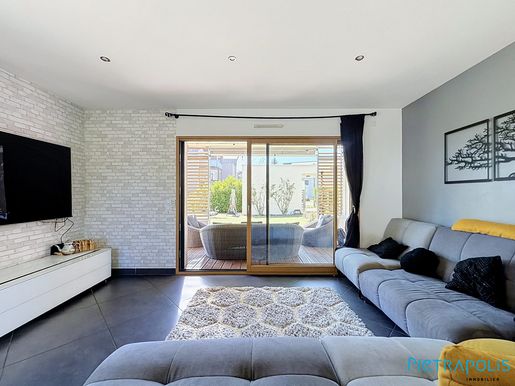 Maison 6 pièces 179 m² · à Prévessin-Moëns · 179 m² · 1 049 000 €