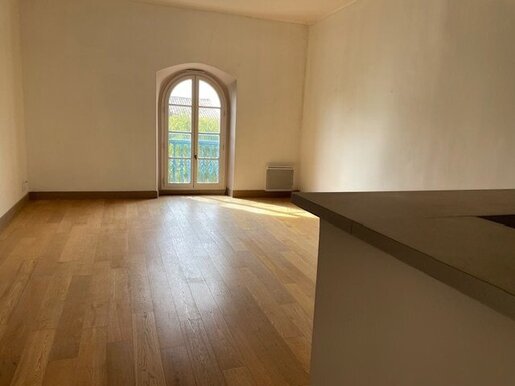 Appartement 3 pièces 75 m² · à Nîmes · 75 m² · 210 000 €