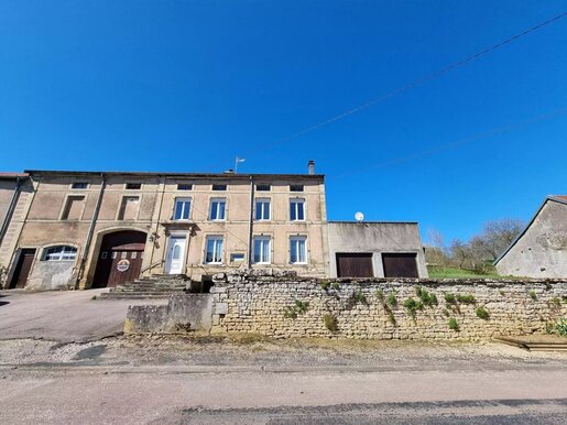 Maison 5 pièces 142 m² · à Graffigny-Chemin · 142 m² · 109 000 €