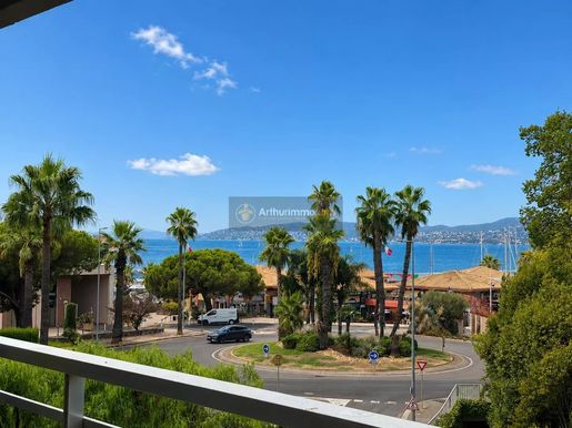 Appartement 2 pièces 47 m² · à Saint-Raphaël · 47 m² · 325 000 €