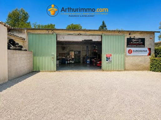 Local commercial 4 pièces 272 m² · à Lavelanet · 272 m² · 149 000 €