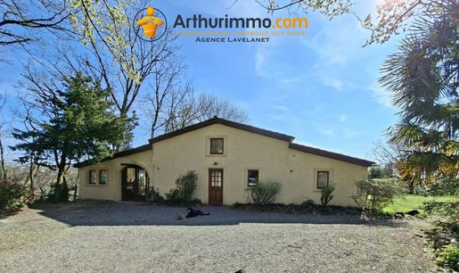 Maison 8 pièces 140 m² · à Saissac · 140 m² · 399 000 €