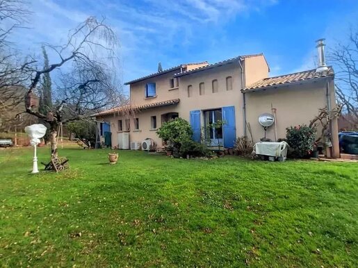 Maison 8 pièces 174 m² · à Payrin-Augmontel · 174 m² · 435 000 €