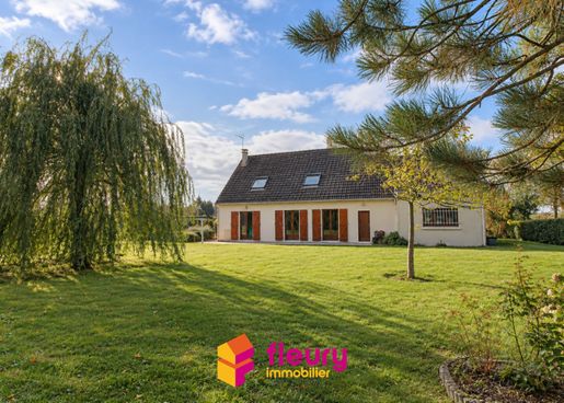 Maison 9 pièces 135 m² · à Zermezeele · 135 m² · 285 000 €