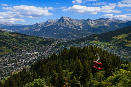 Maison 7 pièces 583 m² · à Megève · 583 m² · 12 700 000 €