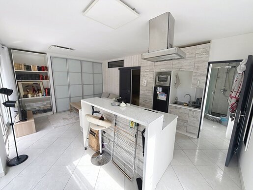 Maison 1 pièce 39 m² · à Saint-Cyr-sur-Mer · 39 m² · 370 000 €