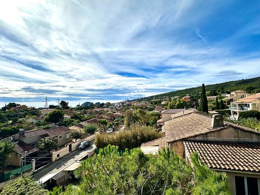 Appartement 4 pièces 75 m² · à La Ciotat · 75 m² · 390 000 €