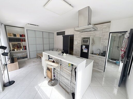 Maison 1 pièce 39 m² · à Saint-Cyr-sur-Mer · 39 m² · 370 000 €