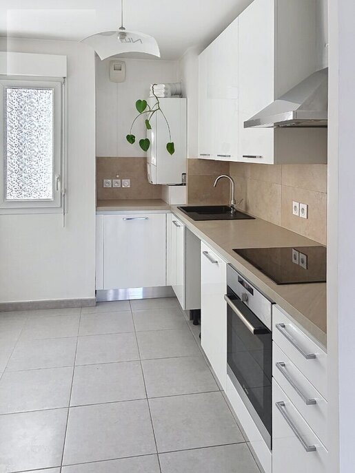 Appartement 3 pièces 67 m² · à Toulon · 67 m² · 200 000 €