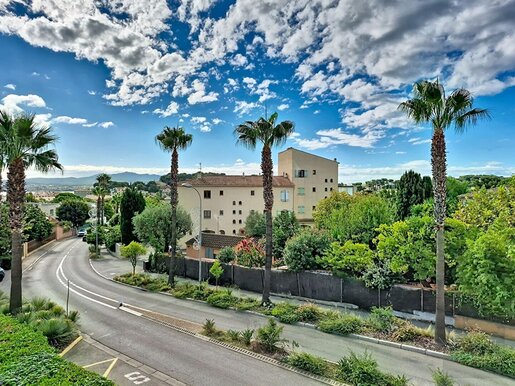 Appartement 4 pièces 70 m² · à Sanary-sur-Mer · 70 m² · 420 000 €