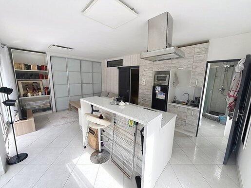 Maison 1 pièce 39 m² · à Saint-Cyr-sur-Mer · 39 m² · 370 000 €