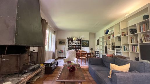 Maison 8 pièces 231 m² · à Privas · 231 m² · 305 000 €
