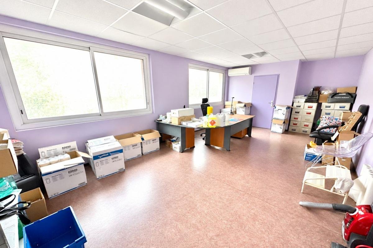 Office for Sale - Vue 5