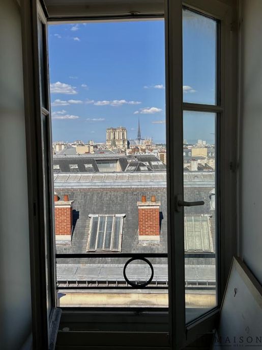 Appartement 4 pièces 103 m² · à Paris · 103 m² · 1 590 000 €