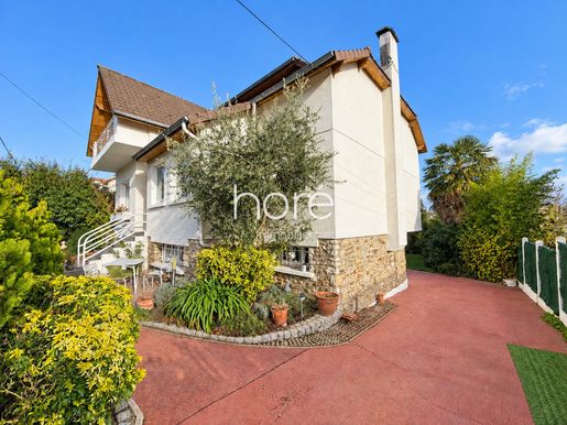 Maison 8 pièces 210 m² · à Eaubonne · 210 m² · 750 000 €