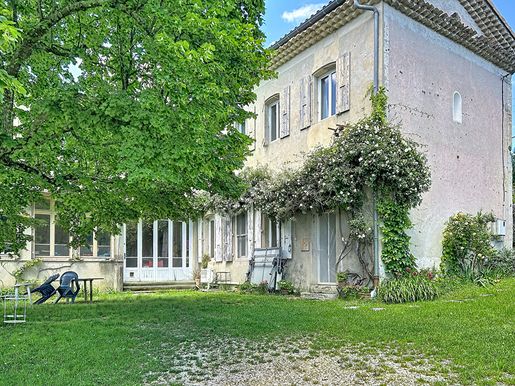 Maison 10 pièces 310 m² · à Saint-Martin-sur-Lavezon · 310 m² · 290 000 €