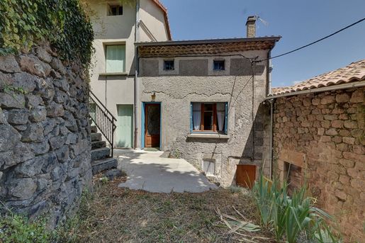 Maison 3 pièces 42 m² · à Marcols-les-Eaux · 42 m² · 55 000 €