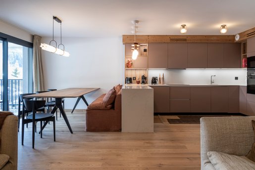 Local commercial 2 pièces 44 m² · à Samoëns · 44 m² · 316 000 €