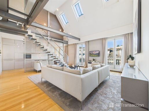 Appartement 4 pièces 182 m² · à Paris 8ème · 182 m² · 4 900 000 €