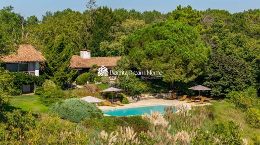 Maison 13 pièces 703 m² · à Saint-Martin-de-Seignanx · 703 m² · 3 990 000 €