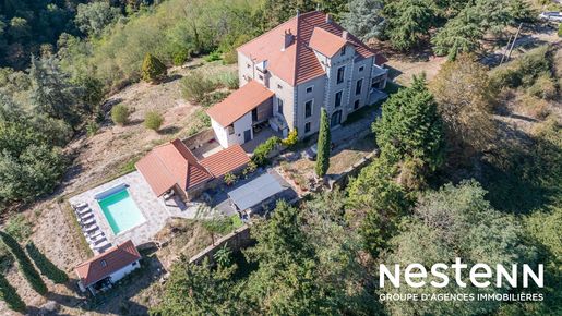 Maison 20 pièces 532 m² · à Condrieu · 532 m² · 1 690 000 €