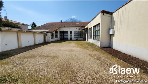 Maison 300 m² · à Saint-Chamond · 300 m² · 180 000 €