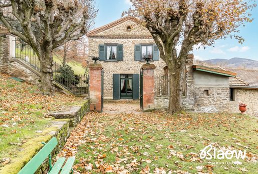Maison 9 pièces 306 m² · à Saint-Chamond · 306 m² · 194 400 €