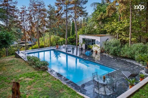 Maison 7 pièces 200 m² · à Givry · 200 m² · 525 000 €