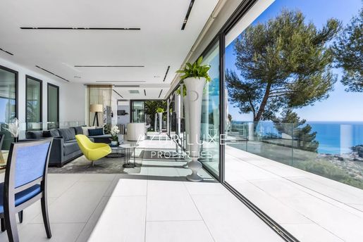 Maison 7 pièces 230 m² · à Roquebrune-Cap-Martin · 230 m² · 6 490 000 €