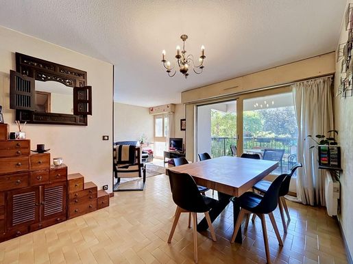 Appartement 5 pièces 107 m² · à Montpellier · 107 m² · 239 000 €