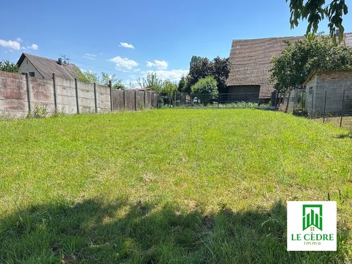 Terrain 946 m² · à Bisel · 72 000 €