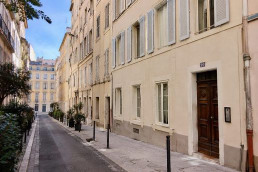 Appartement 2 pièces 43 m² · à Marseille 7ème · 43 m² · 230 000 €