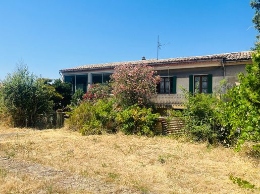 Maison 3 pièces 173 m² · à Saint-André-d'Olérargues · 173 m² · 200 000 €