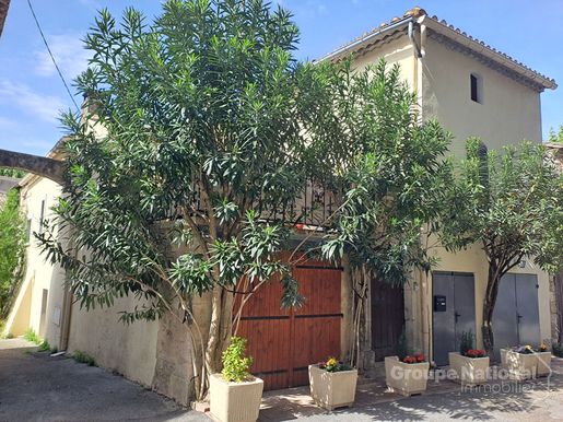 Maison 5 pièces 145 m² · à Goudargues · 145 m² · 230 000 €