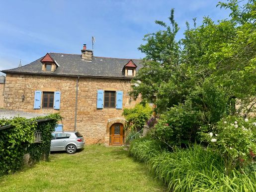 Maison 4 pièces 140 m² · à Bozouls · 140 m² · 219 000 €