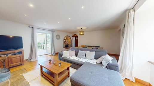 Maison 5 pièces 110 m² · à Laissac-Sévérac l'Église · 110 m² · 215 000 €