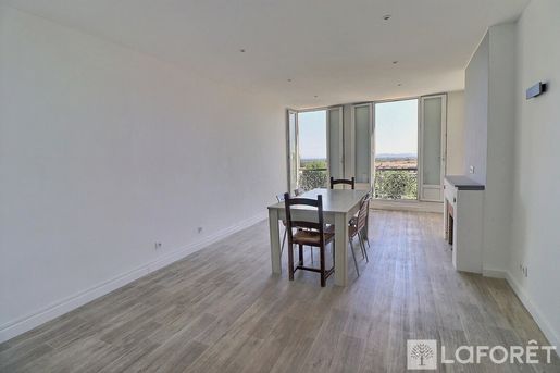 Appartement 4 pièces 95 m² · à Hyères · 95 m² · 350 000 €