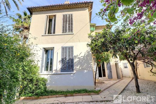 Maison 6 pièces 110 m² · à Hyères · 110 m² · 450 000 €