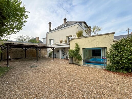 Maison 6 pièces 247 m² · à La Ferté-Bernard · 247 m² · 429 000 €