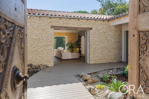 Maison 7 pièces 210 m² · à Nieul-sur-Mer · 210 m² · 1 349 000 €