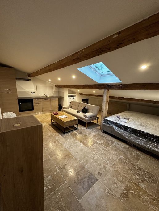 Appartement 14 m² · à Lambesc · 14 m² · 90 000 €