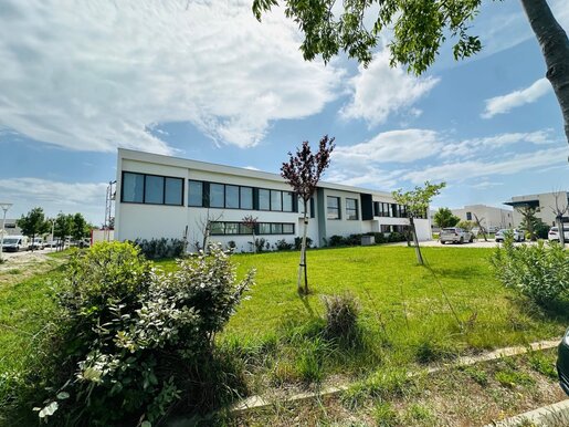 Local commercial 300 m² · à Perpignan · 300 m² · 690 000 €